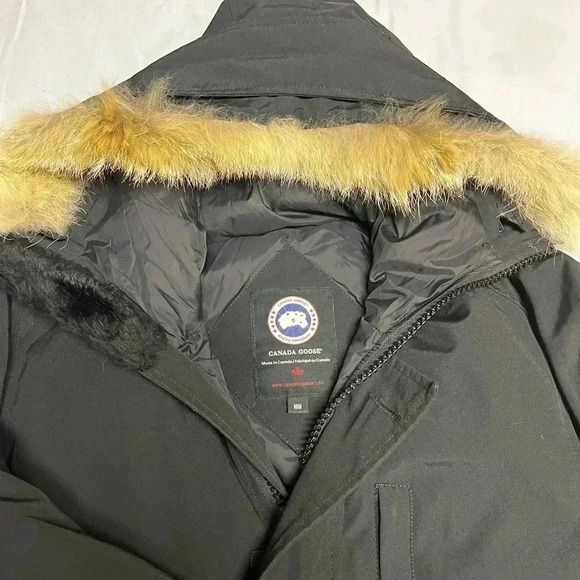 Canada Goose Parka  with fur for Men - Picture 4 of 13